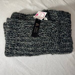A&O International Infinity Scarf Chunky Knit Confetti OS NWT